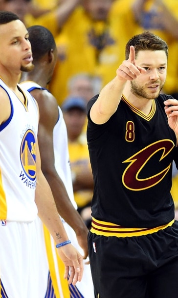 Cleveland Cavaliers: Steve Kerr on Matthew Dellavedova's Absence